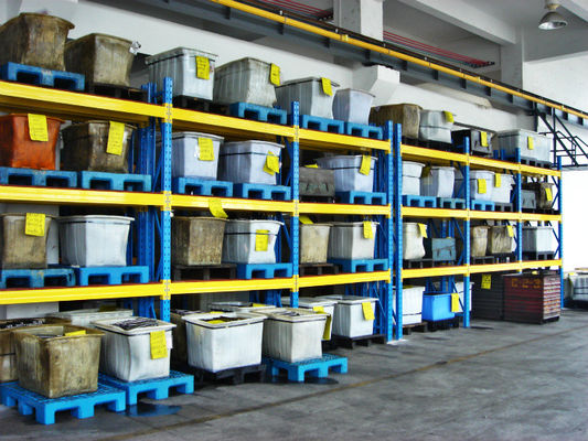 Racking selettivo resistente del pallet con il compensato Deckin, sistemi d'acciaio di racking