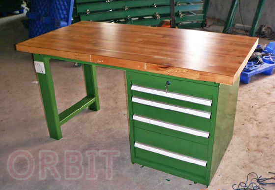 I banchi da lavoro industriali resistenti con legno/pannello composto Bench la cima