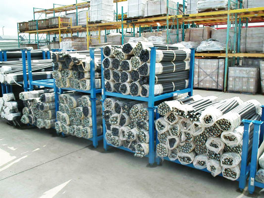 Portable resistente industrial que apila los estantes para el almacenamiento de neumático