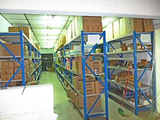 Το χρώμα παλτών σκονών τελειώνει το μακροχρόνιο βασανισμό έκτασης για τα σχέδια, αρχεία, ενδύματα